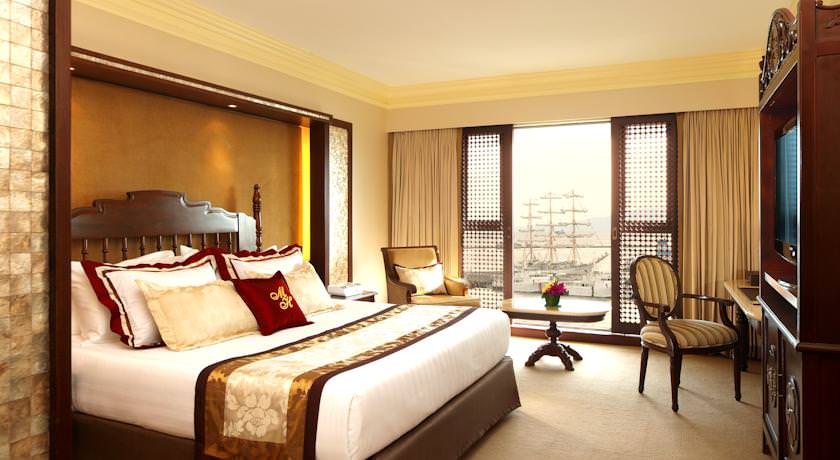 Ultimate List of the Best Luxury Hotels in Metro Manila 4