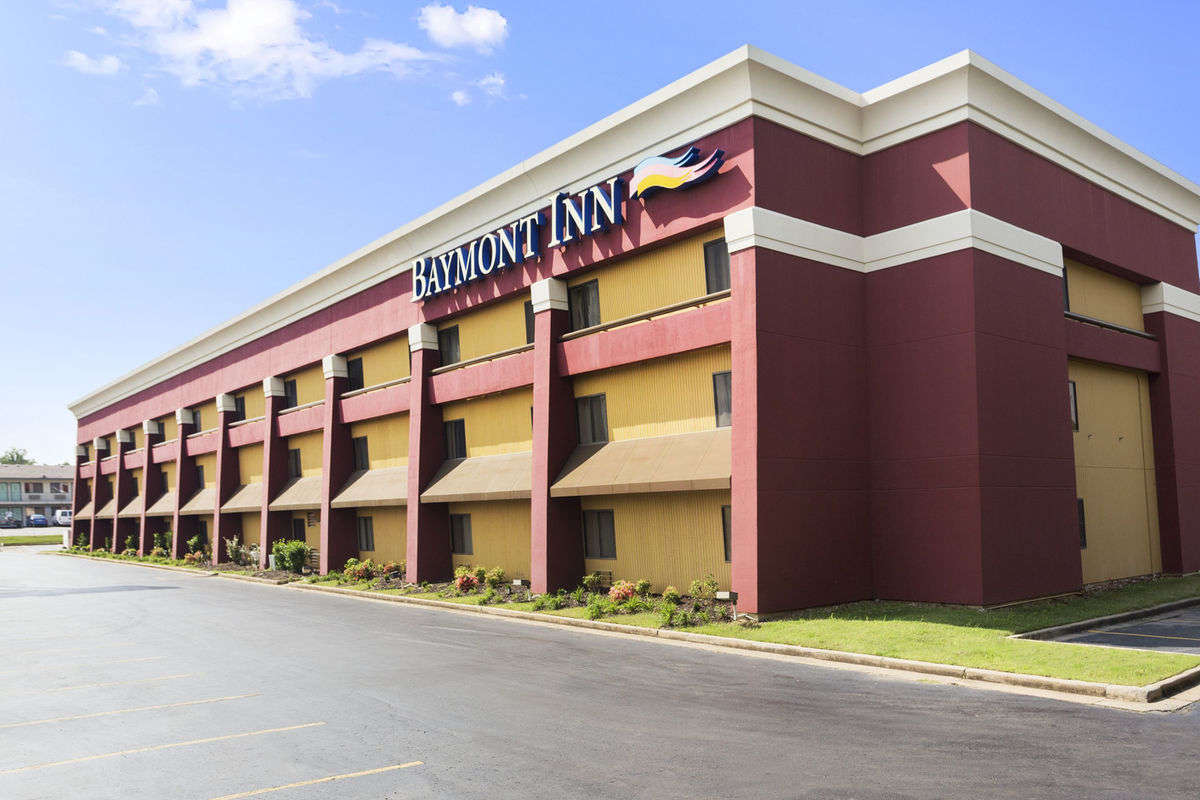 Ultimate List of Best Luxury Hotels in Forth Smith, Arkansan, Baymont Inn & Suites Fort Smith