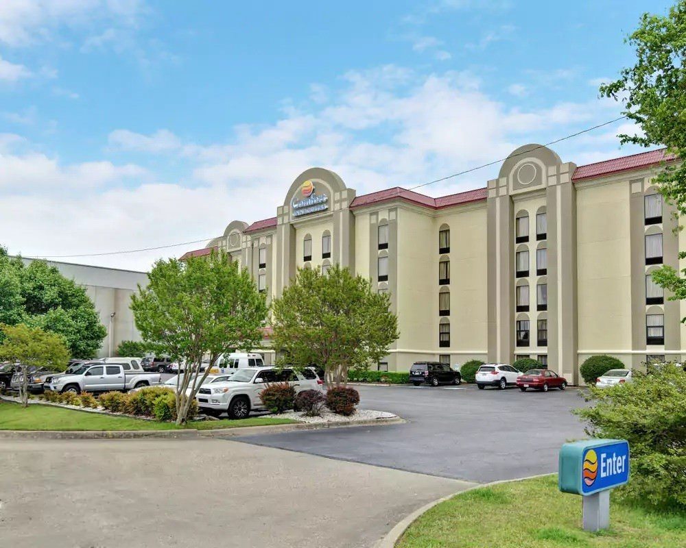 Ultimate List of Best Luxury Hotels in Little Rock, Arkansan, Comfort Inn & Suites Airport - Little Rock