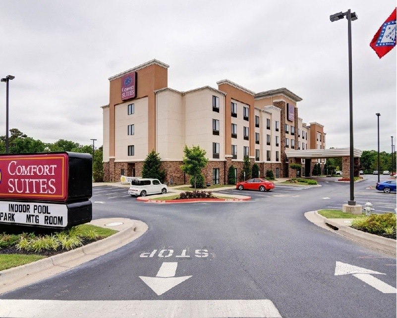 Ultimate List of Best Luxury Hotels in Little Rock, Arkansan, Comfort Suites - Little Rock