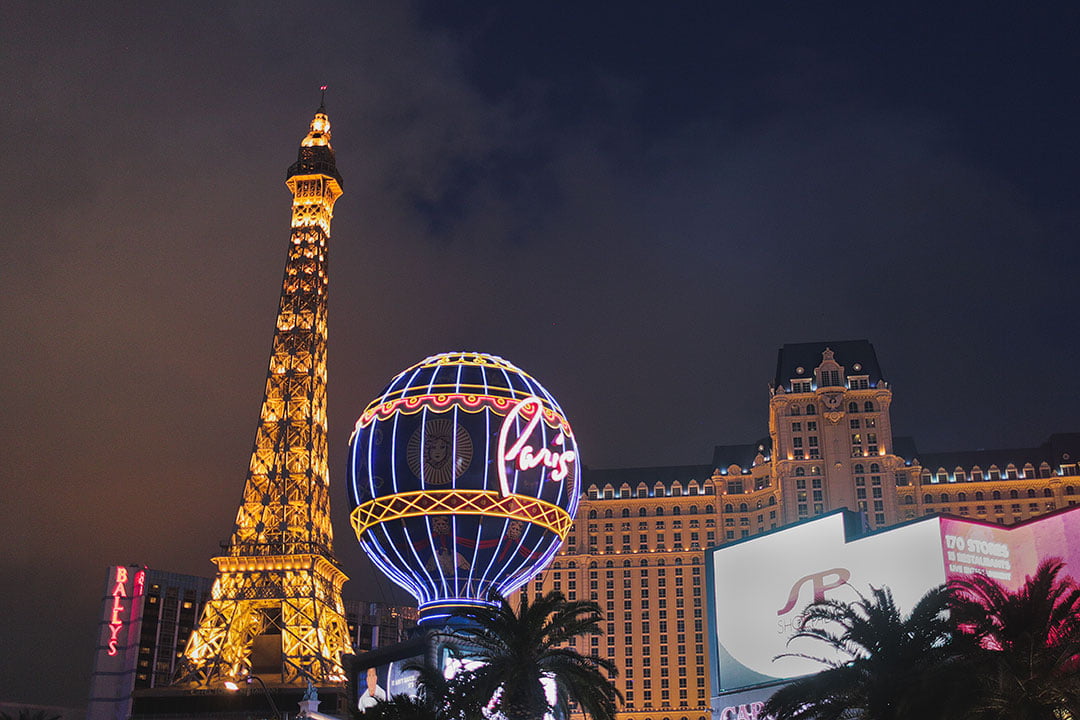 Top Romantic Things to Do in Las Vegas at Night